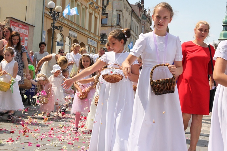 Msza św. i procesja Bożego Ciała w Ziębicach