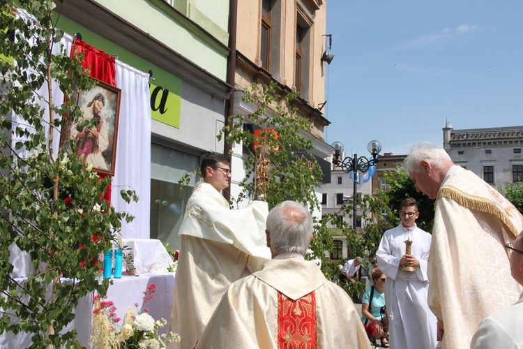 Msza św. i procesja Bożego Ciała w Ziębicach