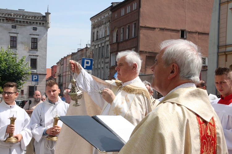 Msza św. i procesja Bożego Ciała w Ziębicach