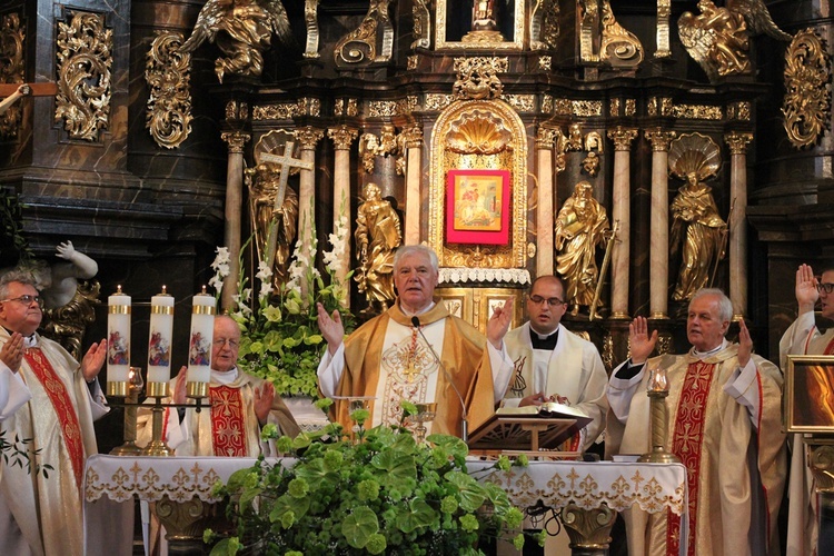 Msza św. i procesja Bożego Ciała w Ziębicach