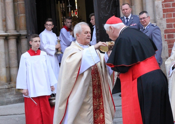 Msza św. i procesja Bożego Ciała w Ziębicach