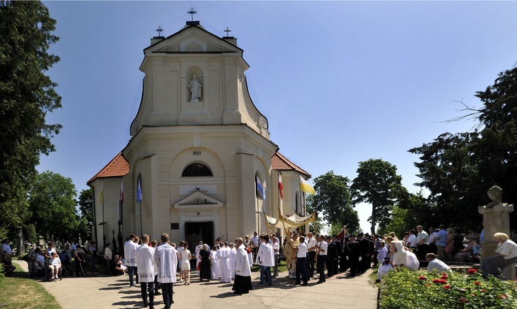 Pułtusk. Boże Ciało w parafii św. Stanisława Kostki