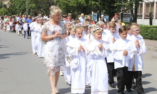 Szczęśliwi i Boże łowy na ulicach Milówki
