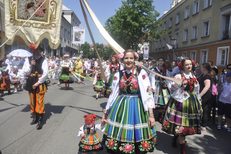 Boże Ciało w Łowiczu - procesja