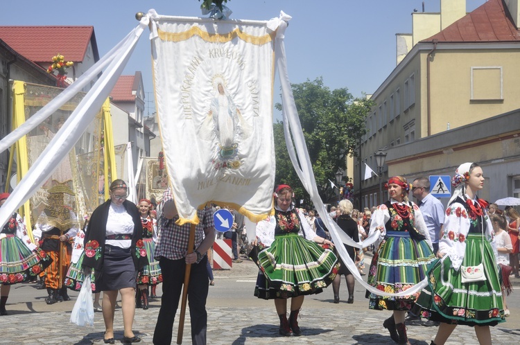 Boże Ciało w Łowiczu - procesja