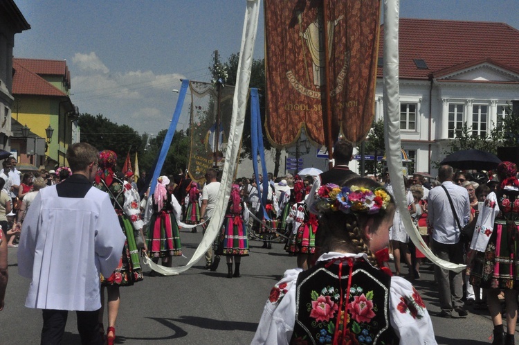 Boże Ciało w Łowiczu - procesja