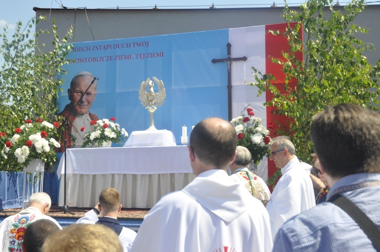 Boże Ciało w Łowiczu - procesja