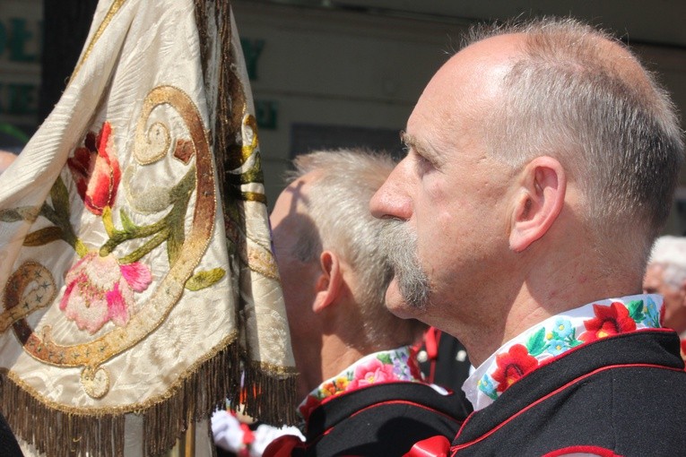 Boże Ciało w Łowiczu - procesja