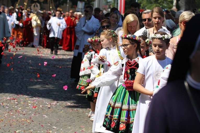 Boże Ciało w Łowiczu - procesja