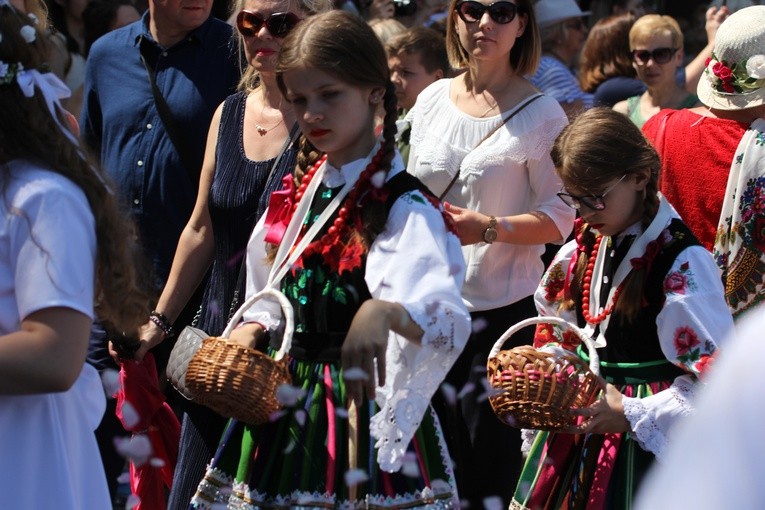 Boże Ciało w Łowiczu - procesja