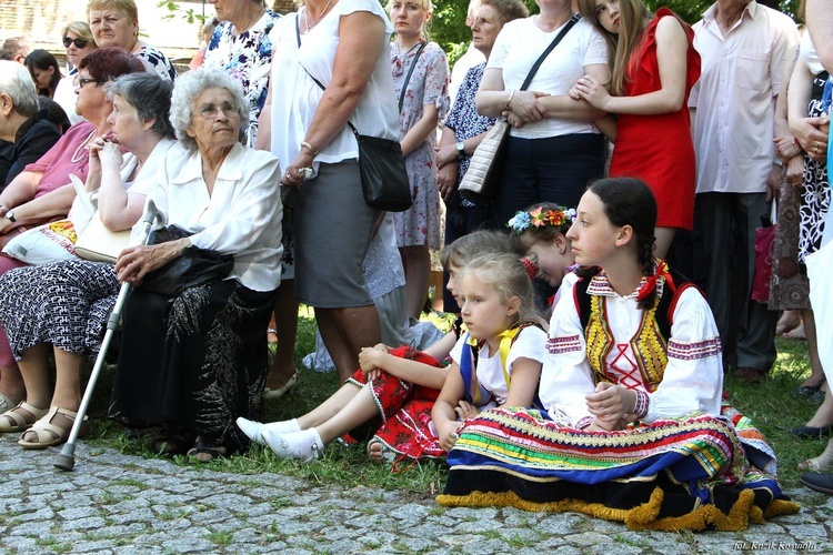 Ciechanów. Boże Ciało w centrum miasta