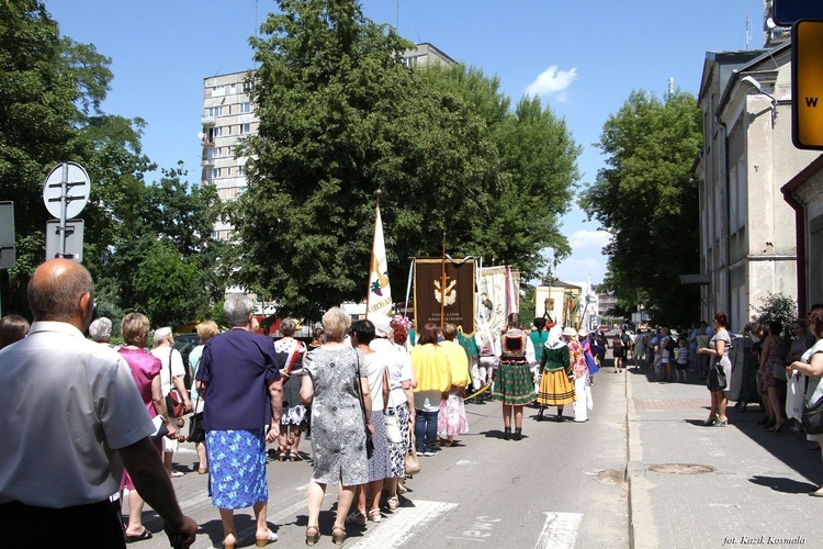 Ciechanów. Boże Ciało w centrum miasta