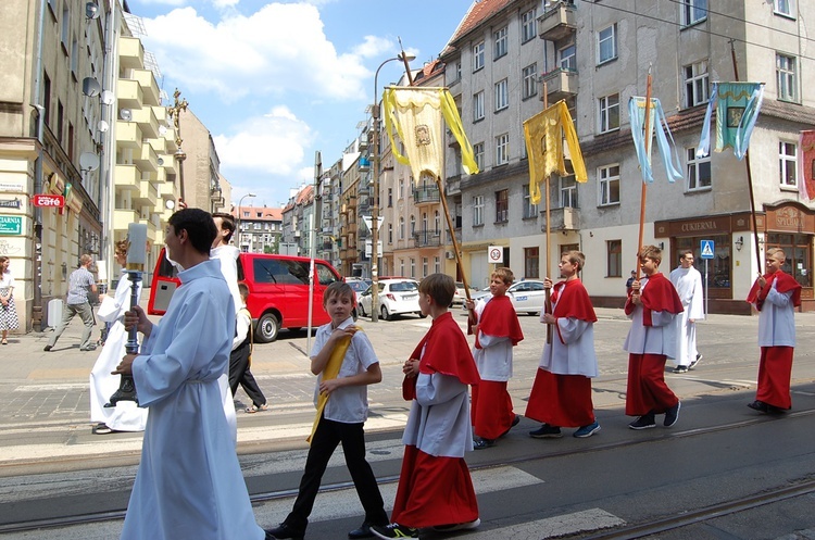 Procesje w Boże Ciało 2018 w archidiecezji wrocławskiej