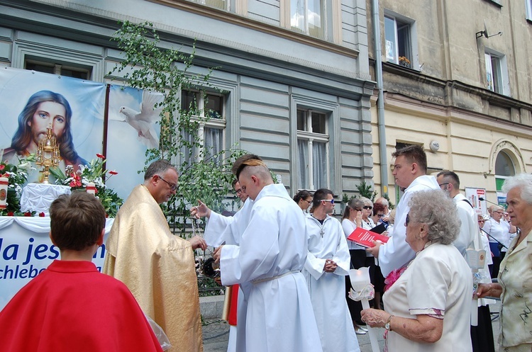 Procesje w Boże Ciało 2018 w archidiecezji wrocławskiej