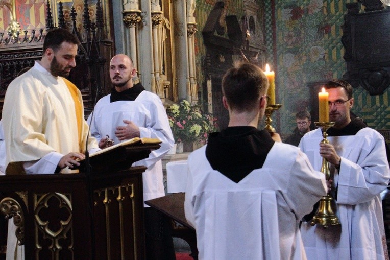 Ponowne wprowadzenie relikwii bł. Salomei do bazyliki franciszkanów