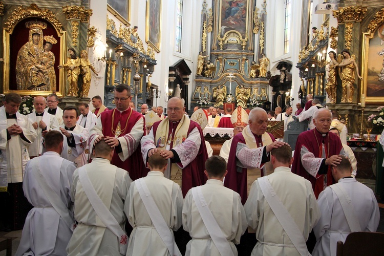 Święcenia kapłańskie w Łowiczu