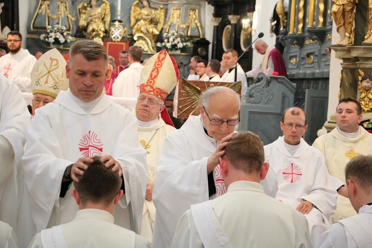 Święcenia kapłańskie w Łowiczu