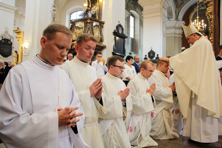 Święcenia kapłańskie w Łowiczu