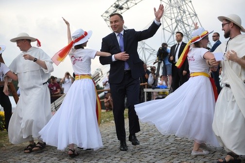 Lednica: Chrystus chce, żebyś stanął w środku Kościoła. Można na wiele sposobów protestować przeciwko temu