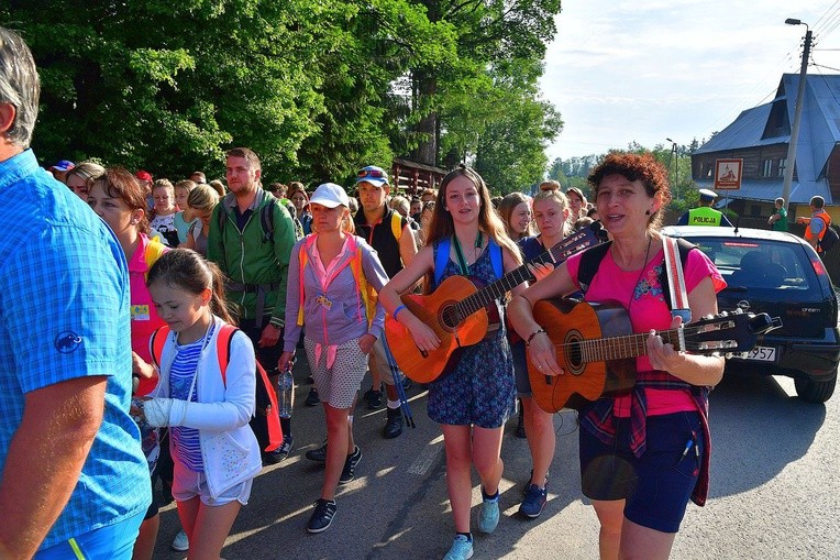 Pielgrzymka Sursum Corda cz.1