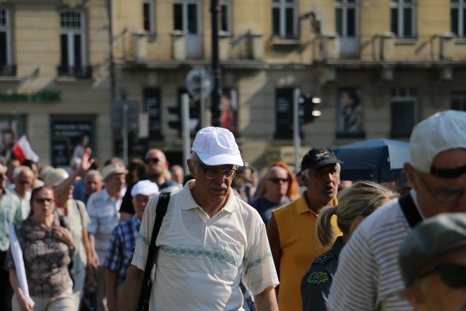 ​Dziękczynna procesja w Święto Dziękczynienia