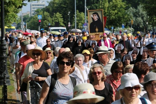 ​Dziękczynna procesja w Święto Dziękczynienia