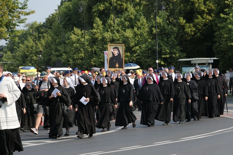 ​Dziękczynna procesja w Święto Dziękczynienia