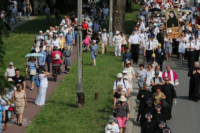 ​Dziękczynna procesja w Święto Dziękczynienia