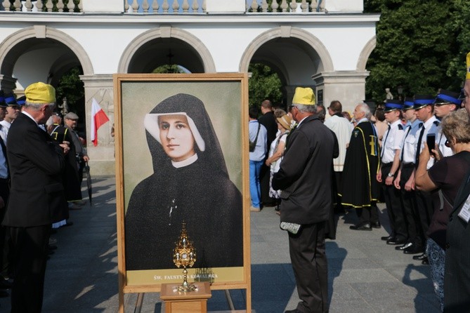 ​Dziękczynna procesja w Święto Dziękczynienia