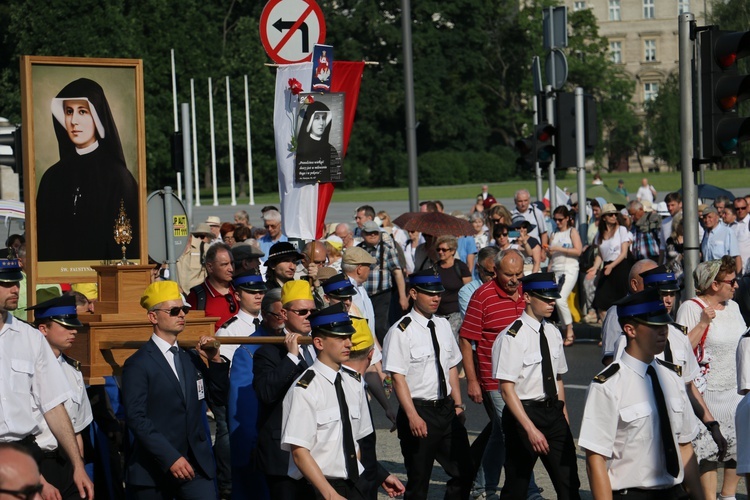 ​Dziękczynna procesja w Święto Dziękczynienia