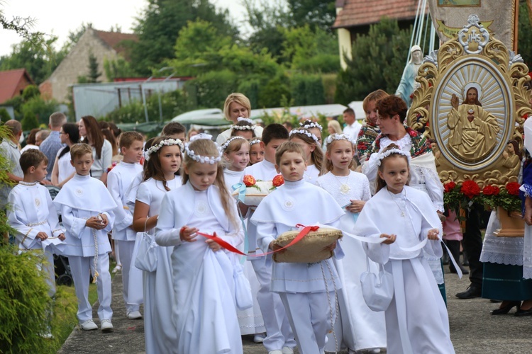 Poświęcenie plebanii i odpust w Grabnie