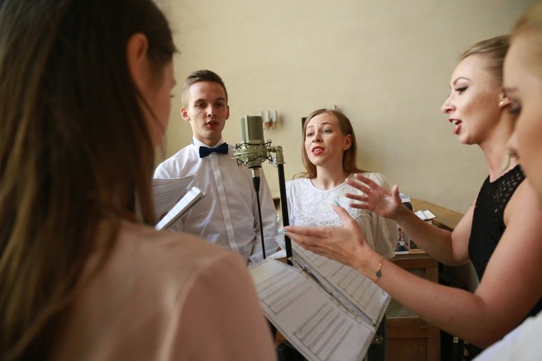 Poświęcenie plebanii i odpust w Grabnie