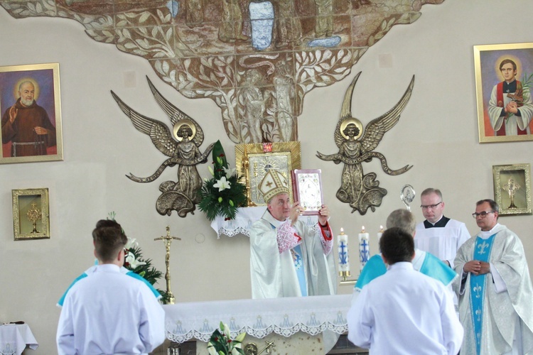 Poświęcenie plebanii i odpust w Grabnie