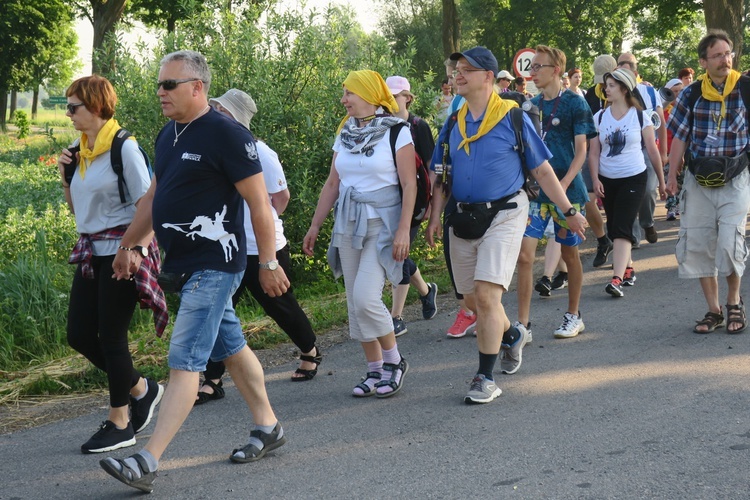 Drugi dzień pielgrzymowania do Mątowów Wielkich