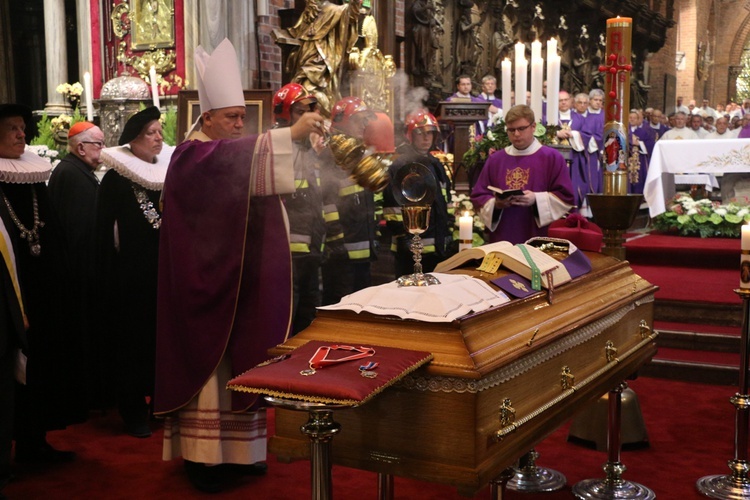 Uroczystości pogrzebowe śp. ks. inf. Adama Drwięgi