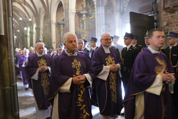 Uroczystości pogrzebowe śp. ks. inf. Adama Drwięgi