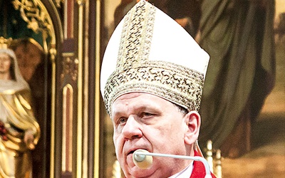Biskup Jan Kopiec.