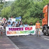 Pochód został zorganizowany w Płocku przez stowarzyszenia katolickie i organizacje pozarządowe.