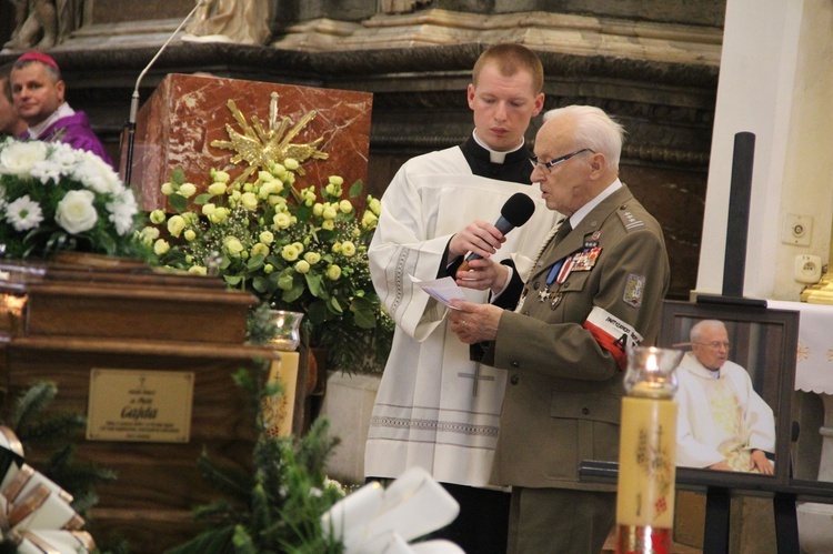 Pożegnanie śp. ks. P.M. Gajdy w tarnowskiej katedrze