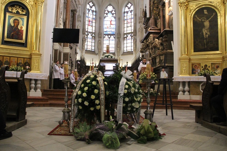 Pożegnanie śp. ks. P.M. Gajdy w tarnowskiej katedrze