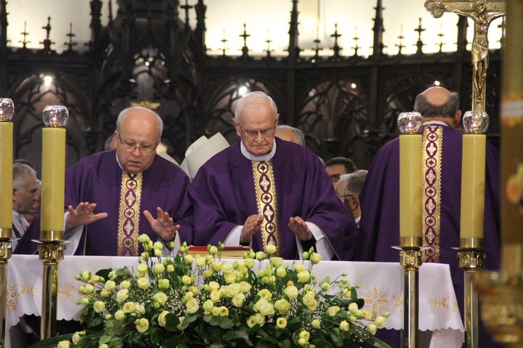 Pożegnanie śp. ks. P.M. Gajdy w tarnowskiej katedrze