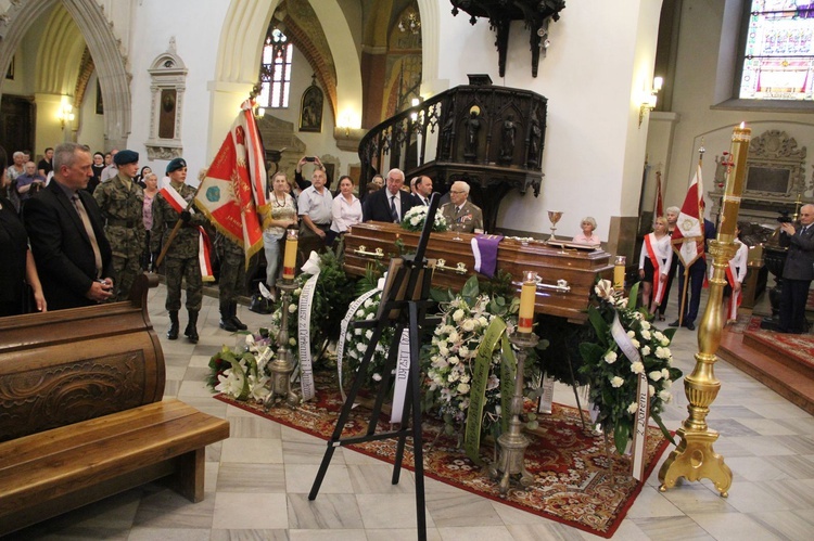 Pożegnanie śp. ks. P.M. Gajdy w tarnowskiej katedrze