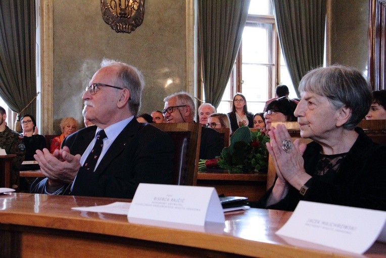 Honorowi Obywatele Krakowa - Biserka Rajčić i prof. Janusz Skalski