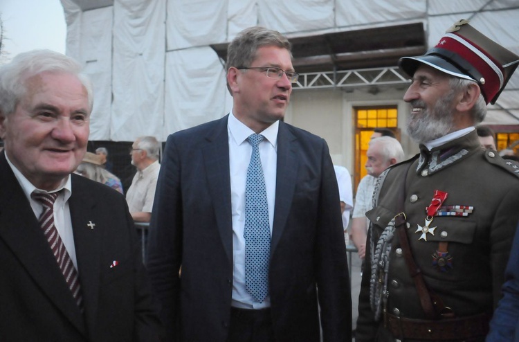 Odsłonięcie pomnika gen. Ryszarda Kuklińskiego