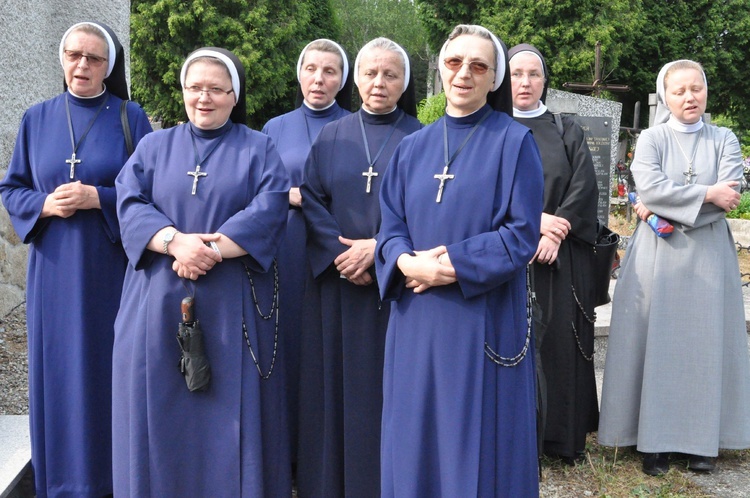 Pogrzeb ks. Gajdy w Porąbce Uszewskiej