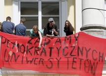 Protest na UW bez wsparcia Parlamentu Studentów ani samorządu studentów UW