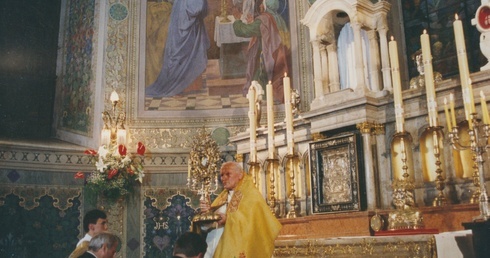 W katedrze Jan Paweł II przewodniczył nabożeństwu czerwcowemu