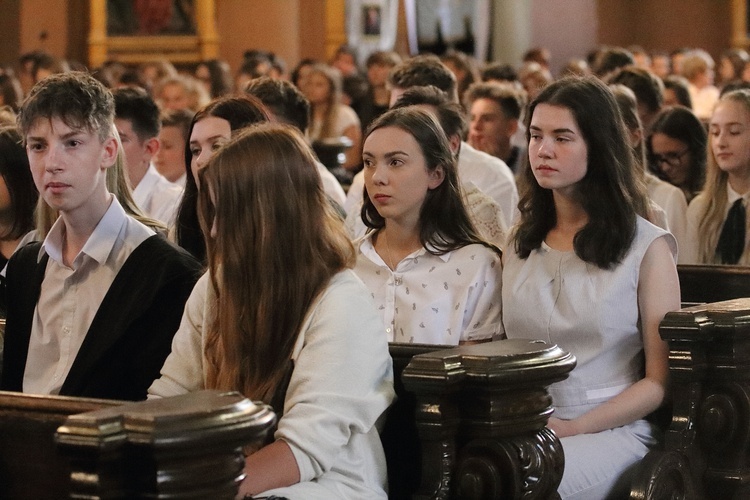 Te Deum za sześć dekad