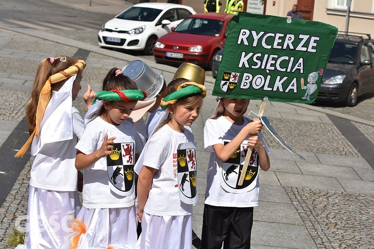 Gryfiada na rozpoczęcie obchodów 650. rocznicy śmierci Bolka II Małego