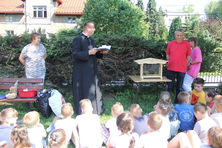 Katecheza z pszczołami